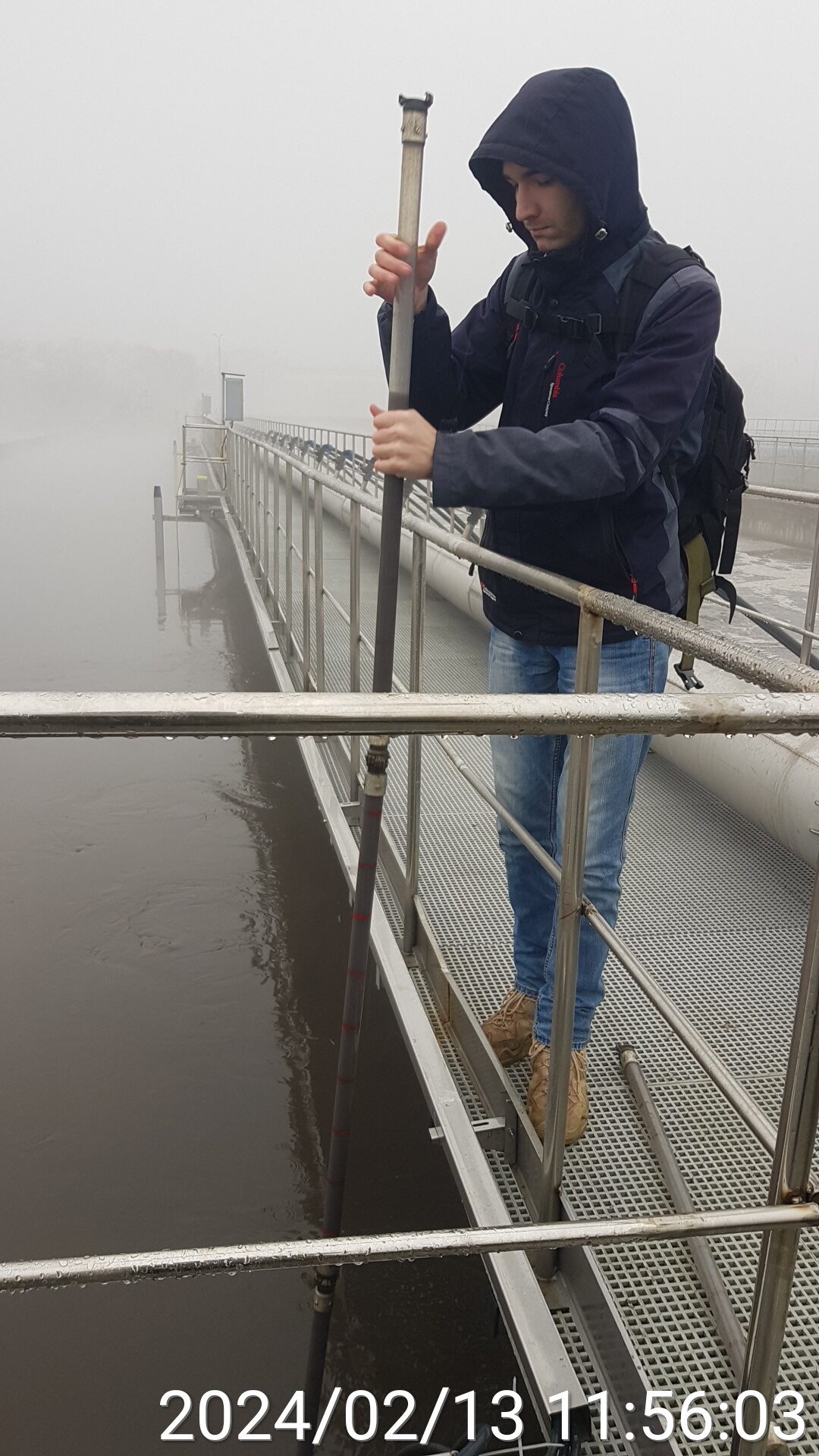 Поиск залежей активного ила в анаэробной и аноксидной зонах