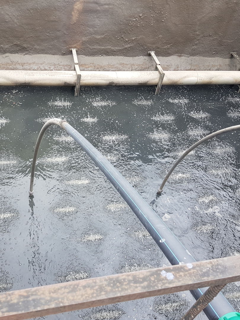 Заполнение аэротенка и включение системы аэрации